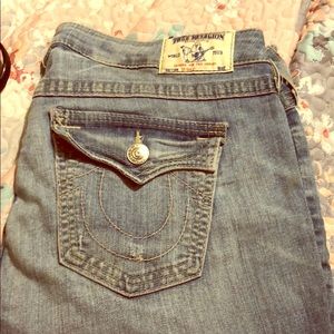 TRUE RELIGION JEANS